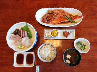 Simmered Kinme and Sashimi Set